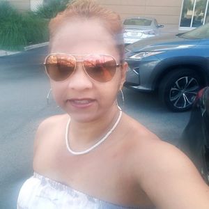 Meet your Posher, Roxana